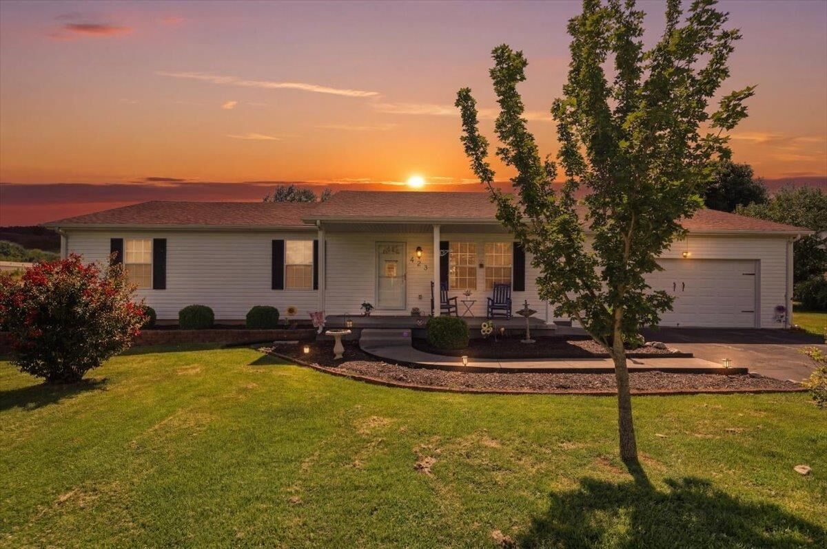 Property Photo:  423 Memphis Junction Road  KY 42101 