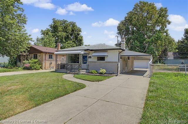Property Photo: 5375 Mayfair Street MI 48125