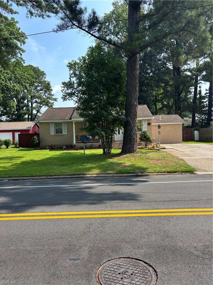 Property Photo:  2641 Gilmerton Rd  VA 23323 