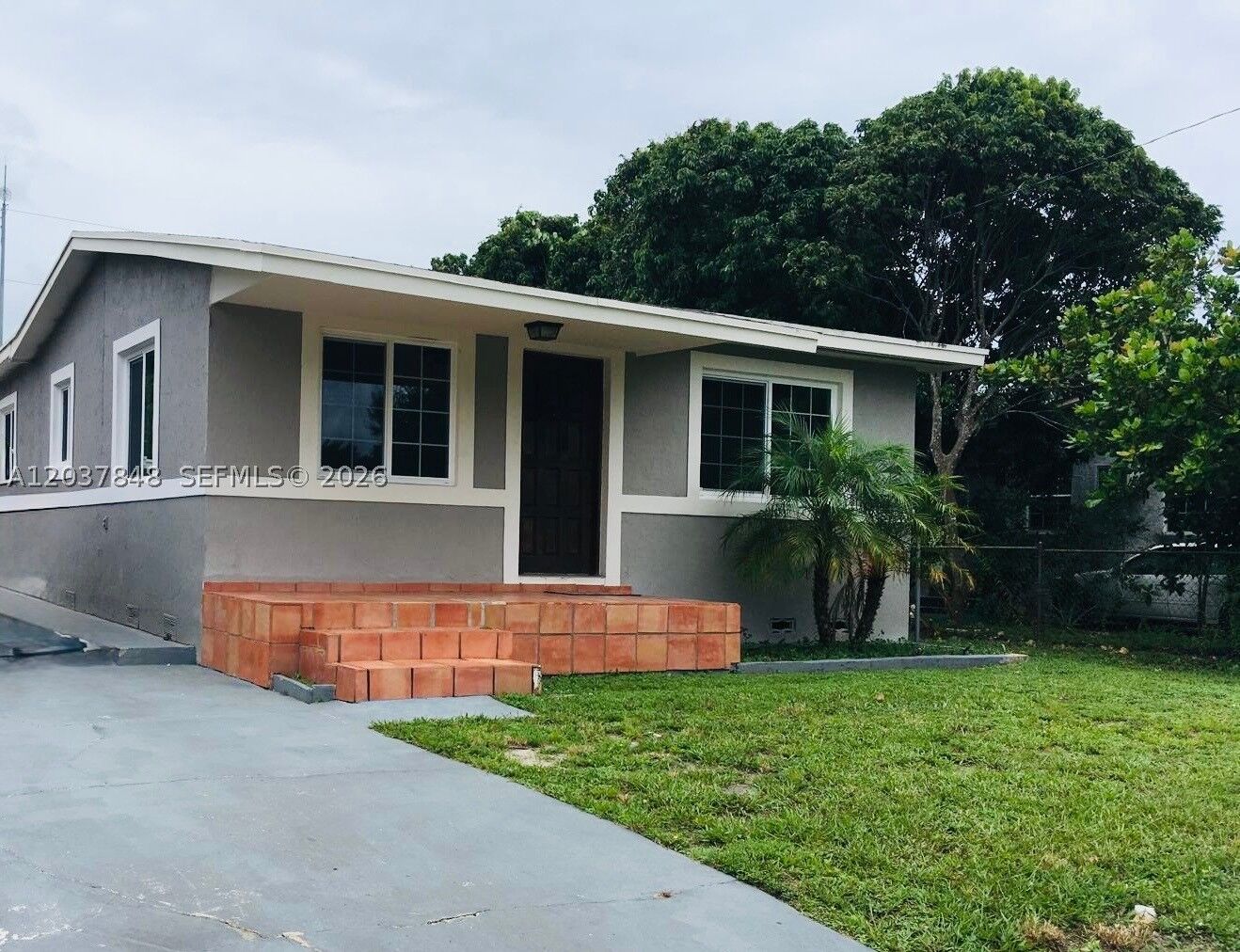 Property Photo:  6424 Meade St  FL 33024 