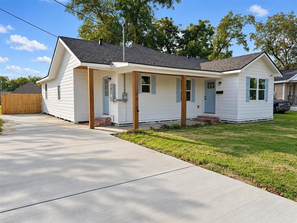 Property Photo: 2510 Ernest St Street LA 70601