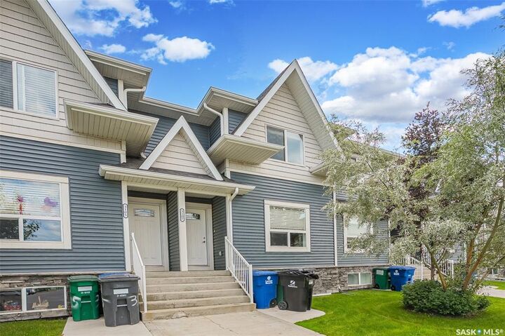 Property Photo: 3107 McClocklin Road SK S7R 0J1