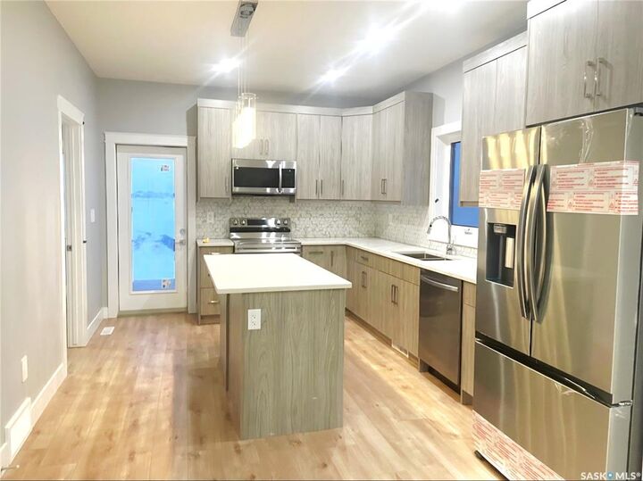 Property Photo:  226 Nightingale Road  SK S7L 6Y1 
