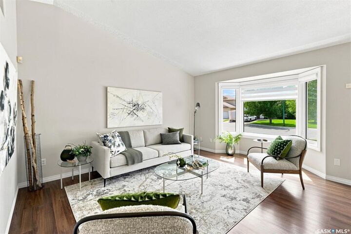 Property Photo: 510 Steiger Way SK S7N 4K2