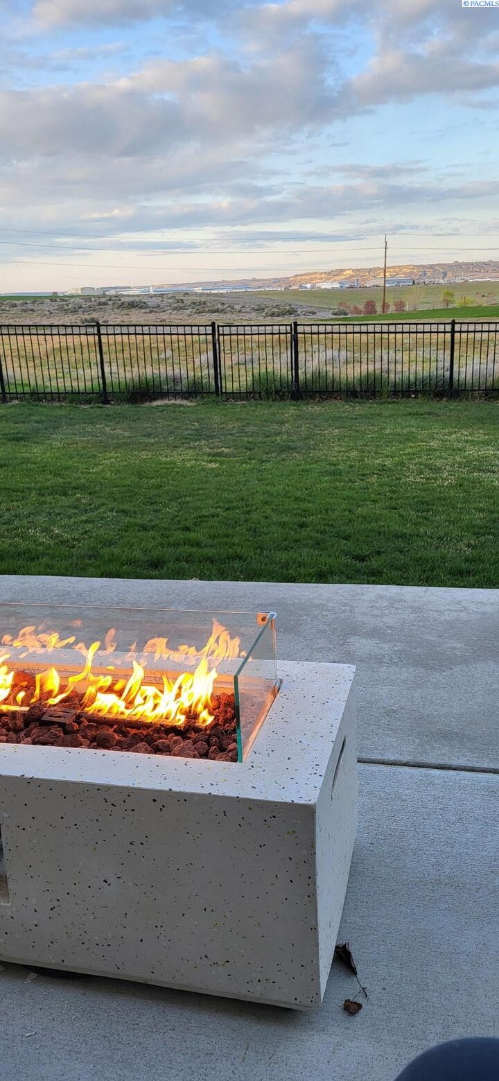 Property Photo:  2660 Sandpiper Loop  WA 99354 