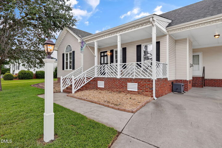 Property Photo: 4324 Deer Creek Drive N NC 27896