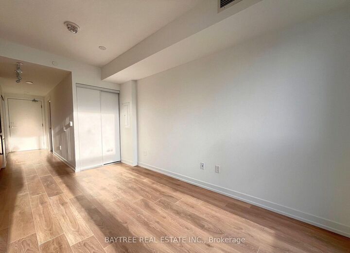 Property Photo: 82 Dalhousie Street 1708 ON M5B 0C5