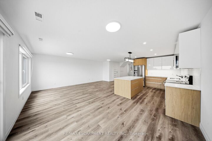 Property Photo: 31 Horizon Lane ON P1H 1V5