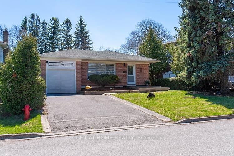 Property Photo:  304 Roywood Crescent  ON L3Y 1A5 