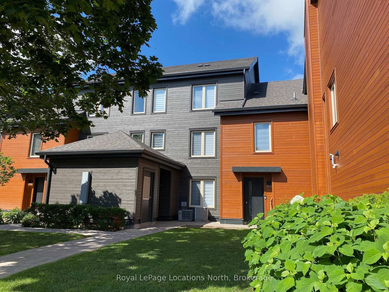 Property Photo:  120 Fairway Court 220  ON L9Y 0P8 