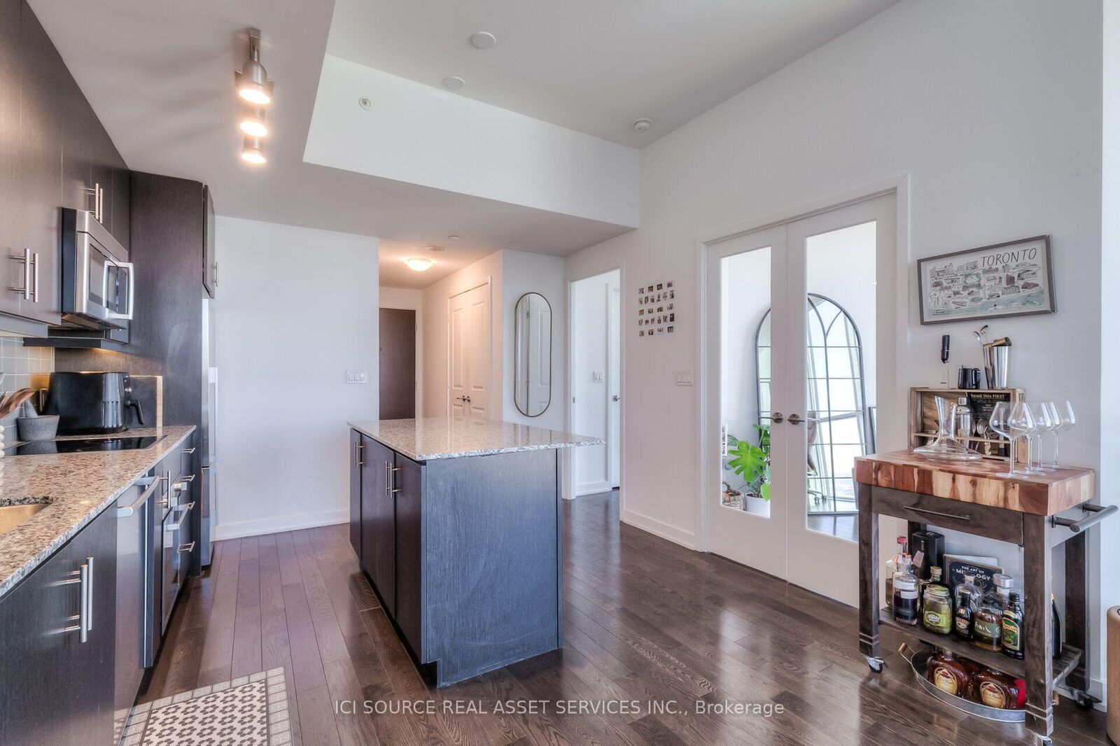Property Photo: 1 The Esplanade N/A 3606 ON M5E 0A8