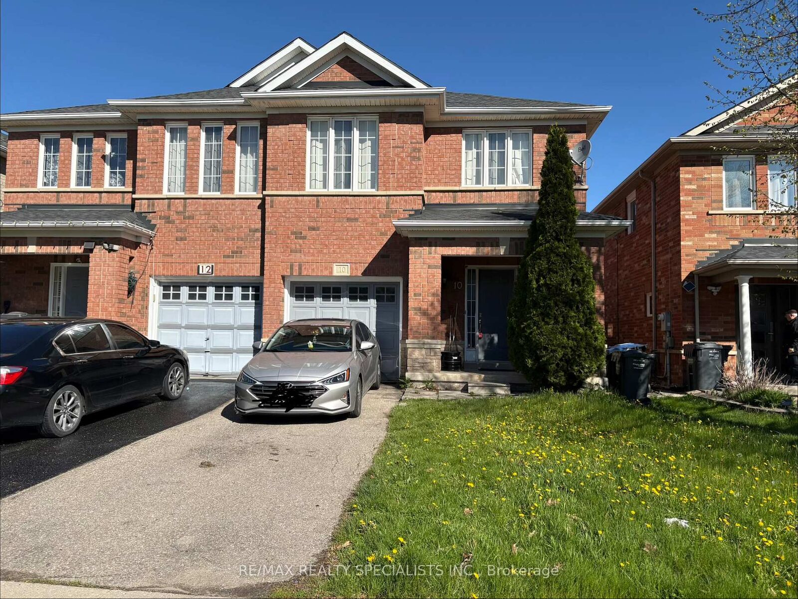 Property Photo: 10 Ashmere Road ON L7A 1R3