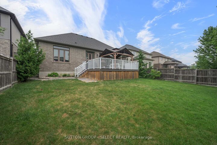 Property Photo:  14 Mayapple Crescent  ON N0M 2A0 
