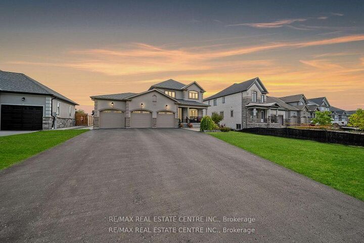 Property Photo: 303 Sunnybrae Avenue ON L9S 1E5