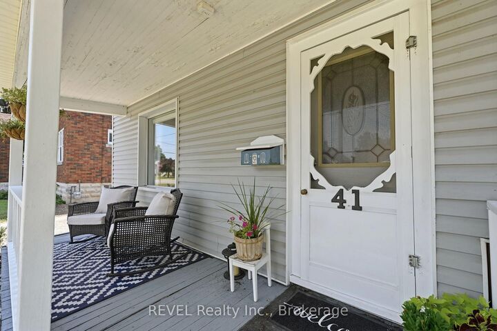Property Photo:  41 Cross Street  ON L3K 1K8 