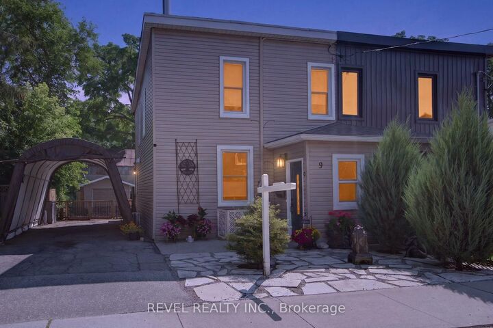 Property Photo:  9 Davidson Street  ON N1S 2T8 