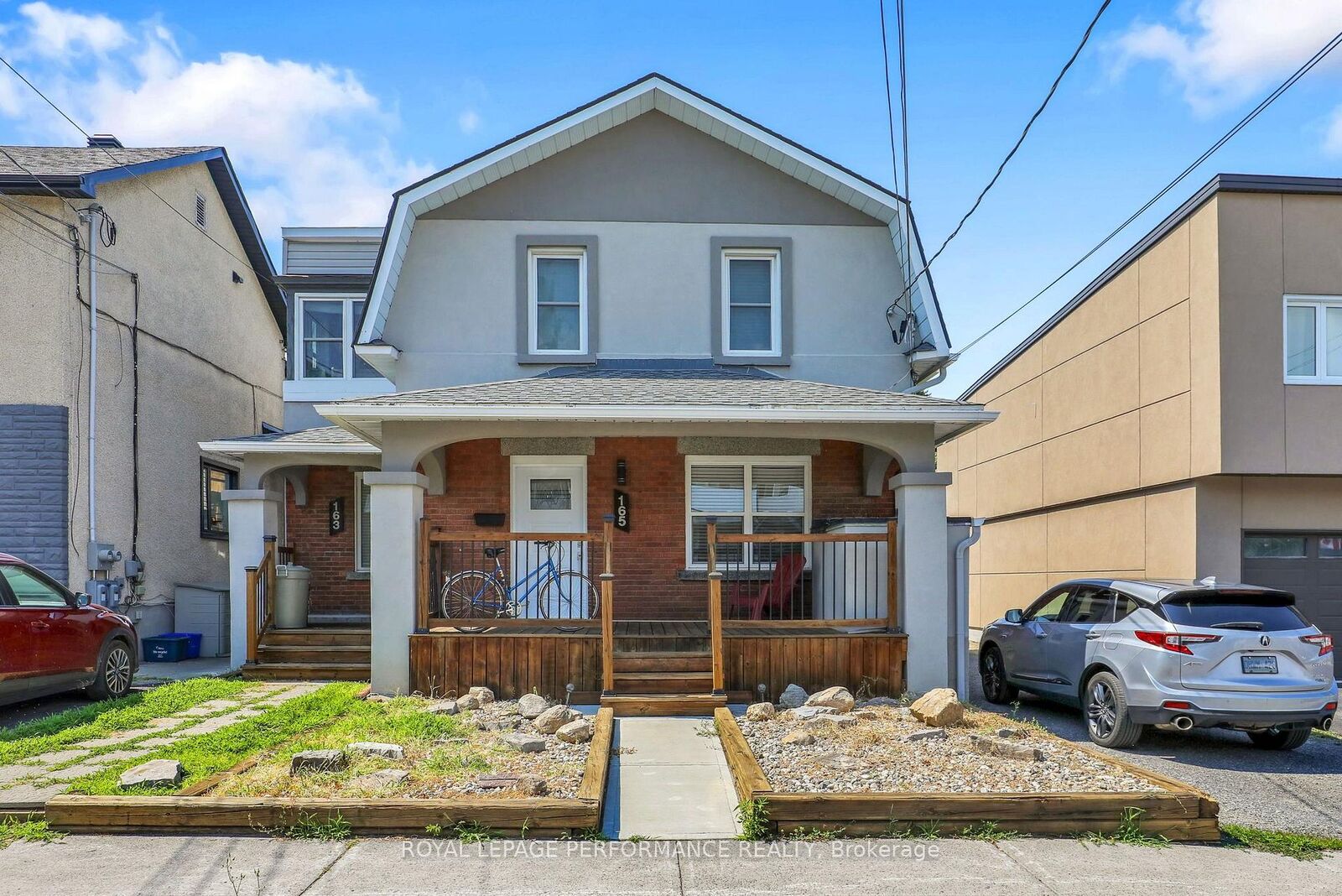 Property Photo:  165 Laval Street 165  ON K1L 7Z3 