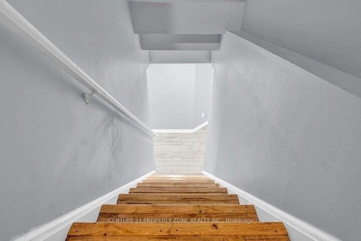 Property Photo: 93 Bologna Road Lower ON L4H 2M8