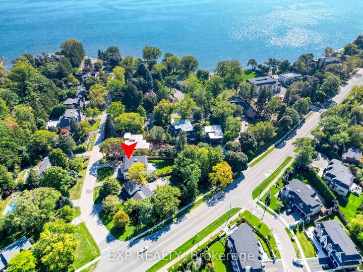 Property Photo: 150 Wolfdale Avenue ON L6L 4S1