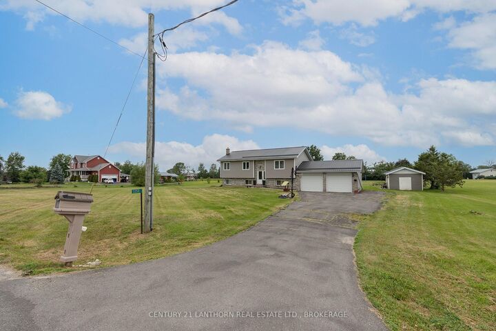 Property Photo: 3358 Scanlan Road ON K0H 1V0