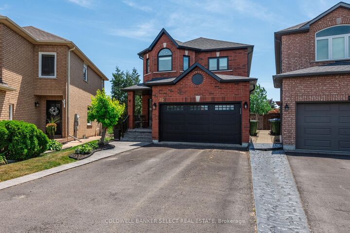 Property Photo: 32 Coolspring Crescent ON L7E 1W6