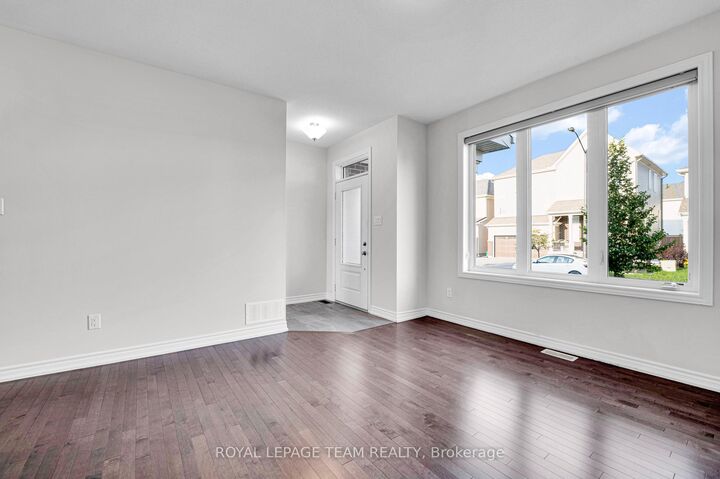 Property Photo: 59 Moonbeam Street ON K2J 0K6