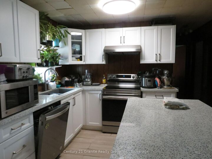 Property Photo:  1060 Buttercup Drive  ON K0L 3C0 