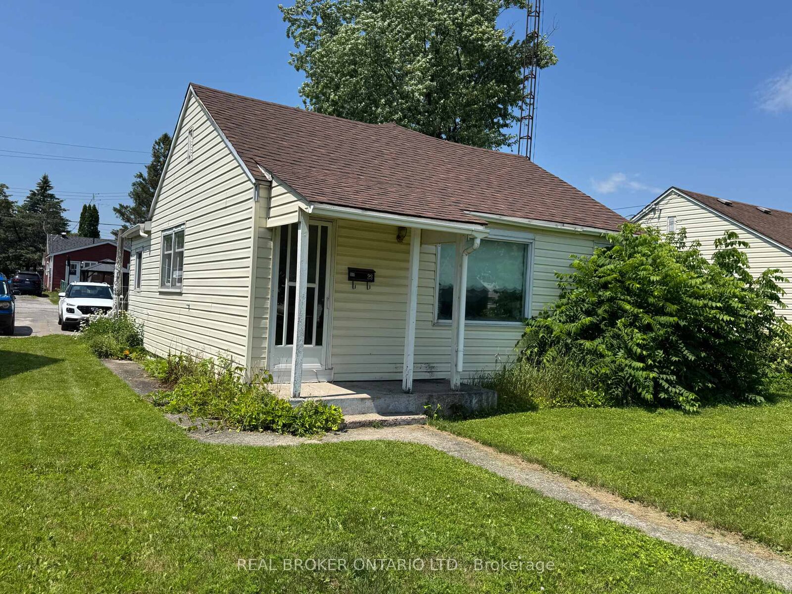 Property Photo: 23 Churchill Crescent ON K7A 3H3