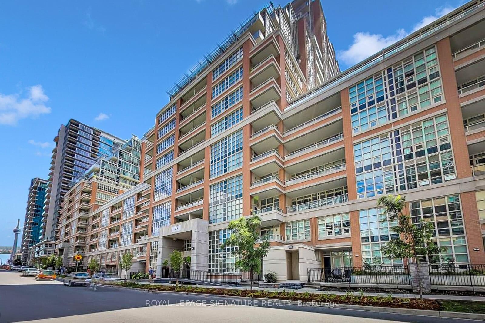 Property Photo: 75 East Liberty Street 1611 ON M6K 3R3