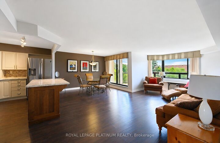 688 Preston Parkway 401 — photo 1