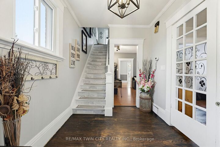 Property Photo:  28 Norwich Street  ON N3T 2B9 