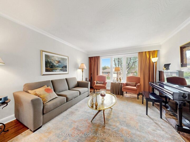 Property Photo:  24 Breadner Drive  ON M9R 3M4 