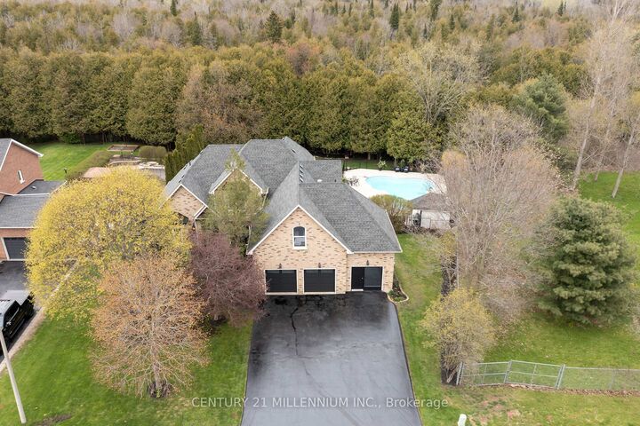 Property Photo: 49 Waterford Drive ON N0B 1T0