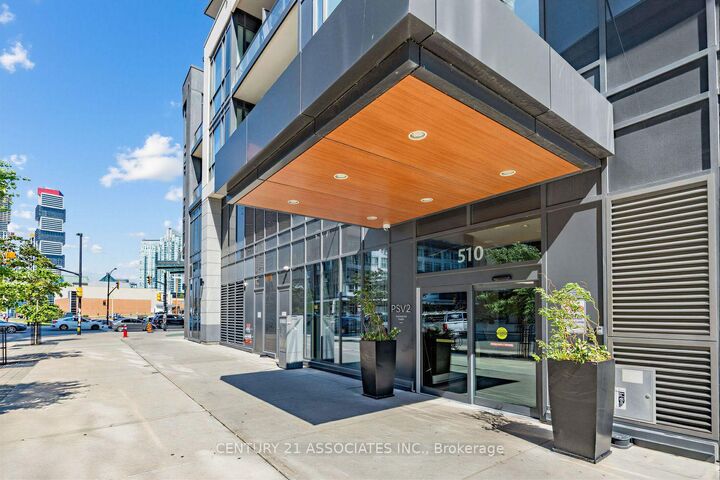 Property Photo:  510 Curran Place W 3706  ON L5B 0J8 
