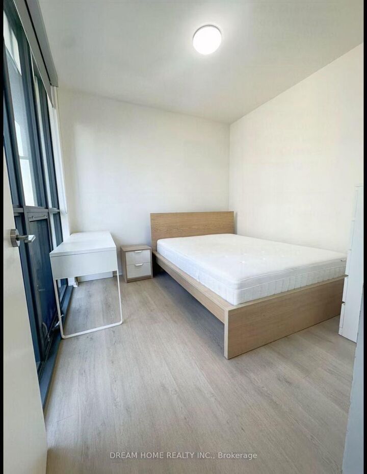 Photo de la propriété: 101 Charles Street 815 ON M4Y 1V2