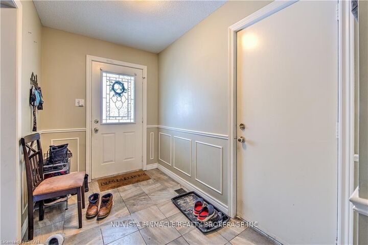 Property Photo: 1263 Aldersbrook Road ON N6G 4T3