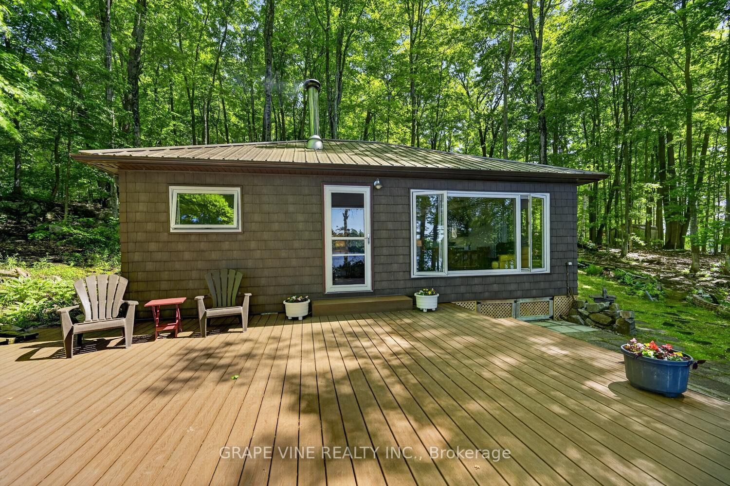 Property Photo: 1010 Firefly Lane ON K0H 2L0