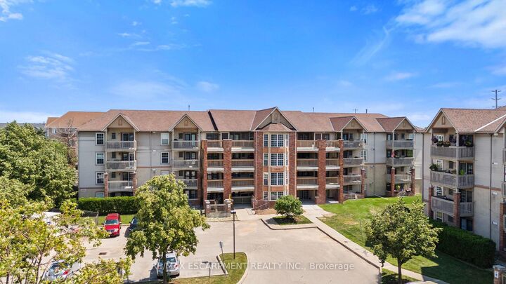 Property Photo:  4005 Kilmer Drive 202  ON L7M 4M2 
