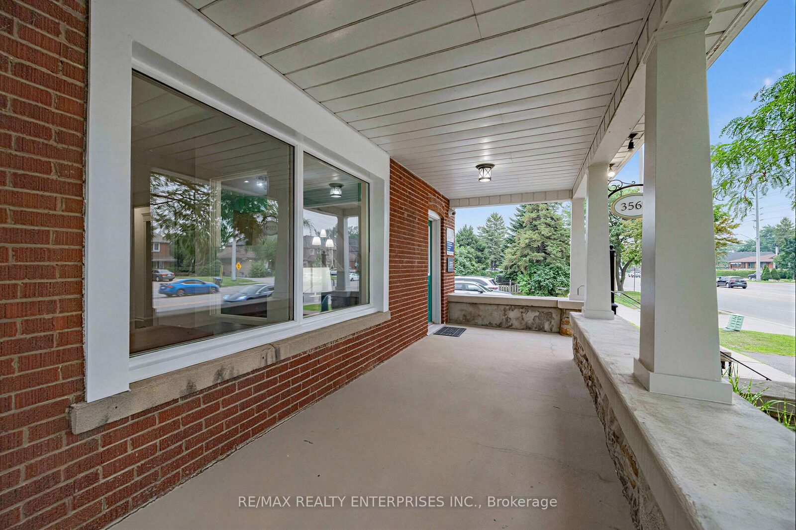 Property Photo: 3569 Cawthra Road ON L5A 2Y2