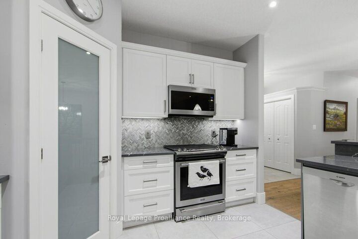 52 Oak Ridge Drive — photo 1