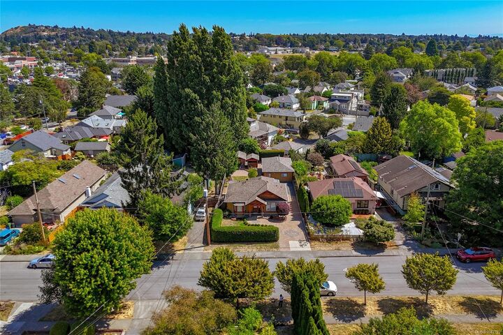 Property Photo: 2617 Doncaster Dr BC V8R 2W5