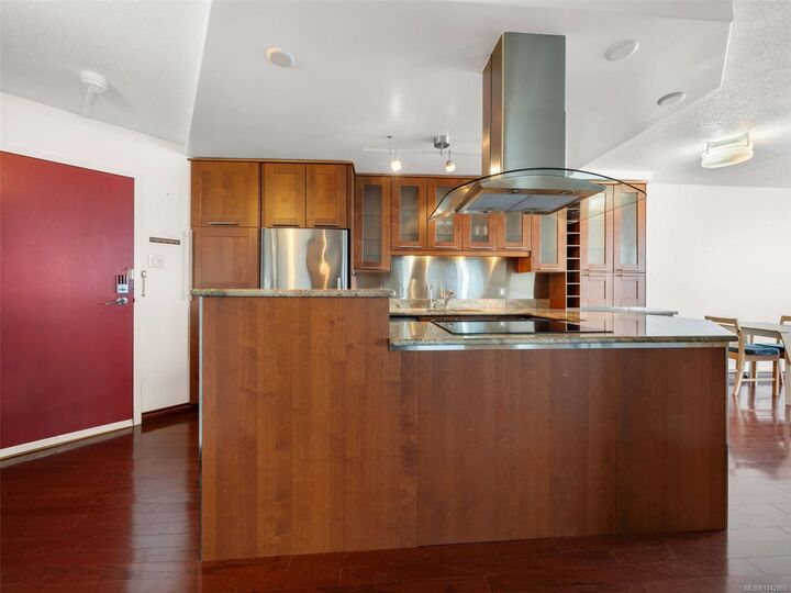 Property Photo: 620 Toronto St #1505 BC V8V 1P7