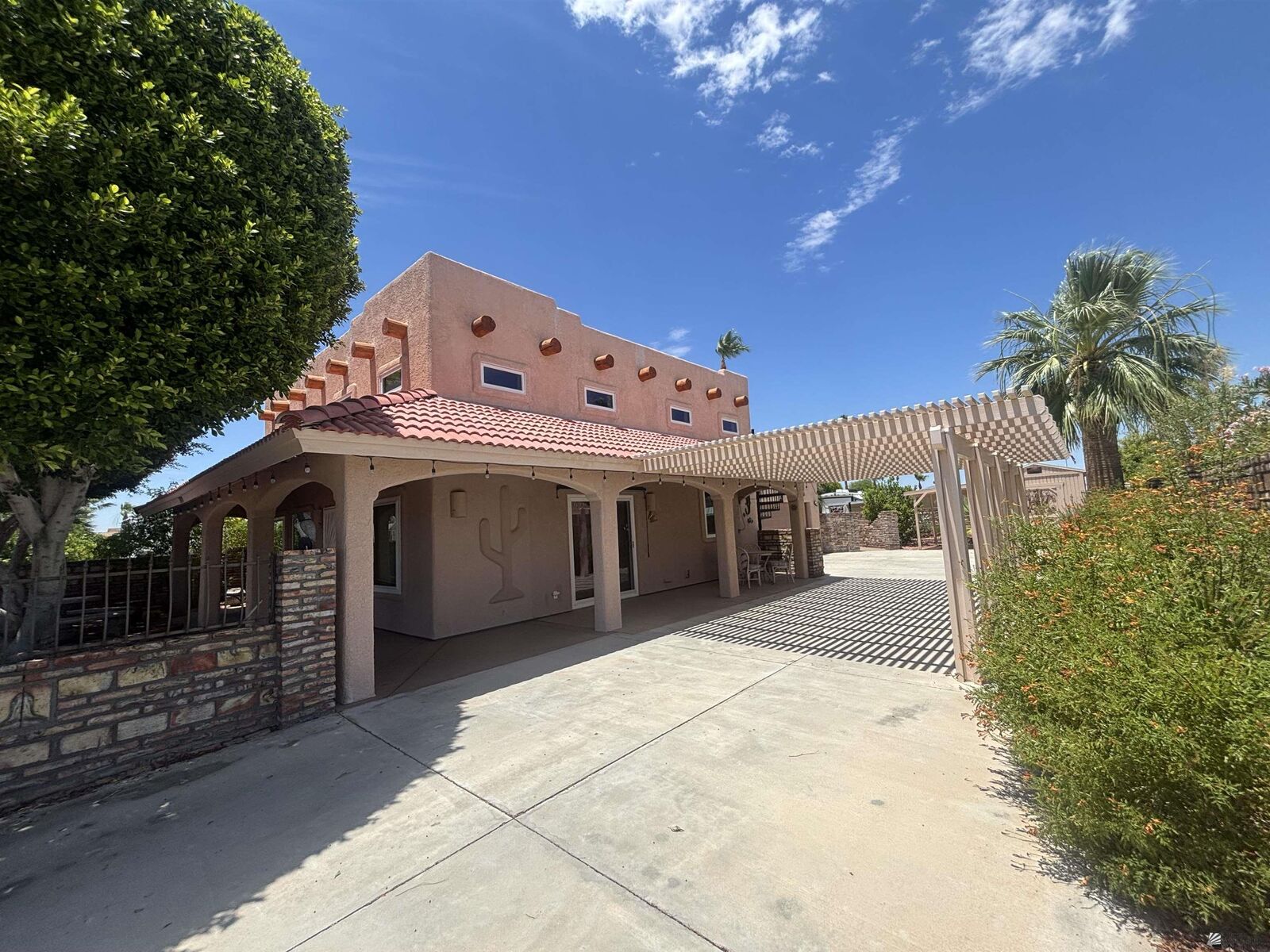 Property Photo: 13870 E 49 Ln AZ 85367