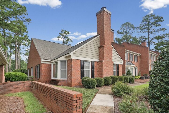 Property Photo:  2401 Tuxedo Place  GA 31707 