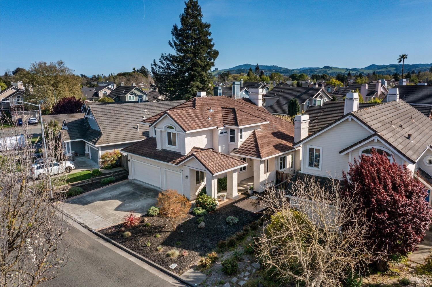 Property Photo:  413 Redrock Way  CA 94954 