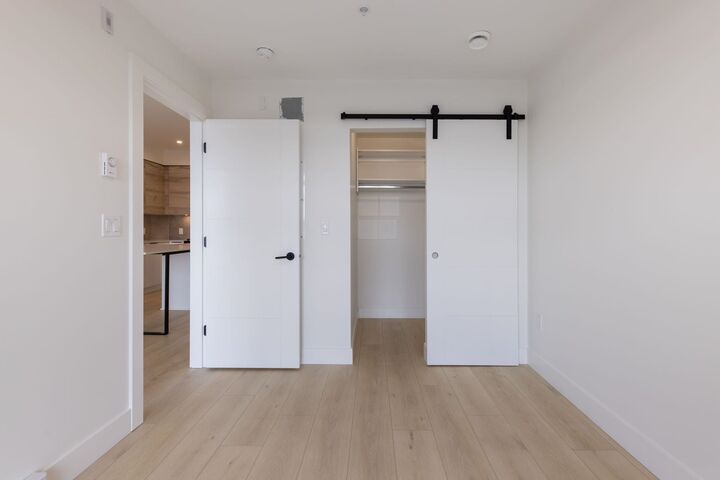 Property Photo: 30494 Cardinal Avenue 612 BC V2V 4J1