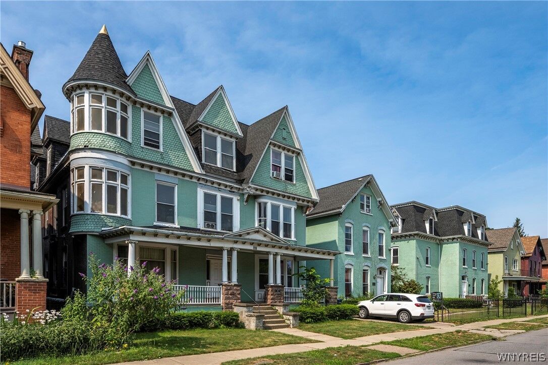 Property Photo: 118 Cottage Street NY 14201