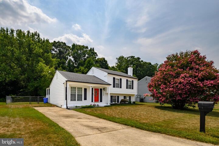 Property Photo:  14904 Nighthawk Lane  MD 20716 
