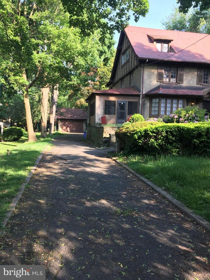 Property Photo: 7305 N Twelfth Street PA 19027