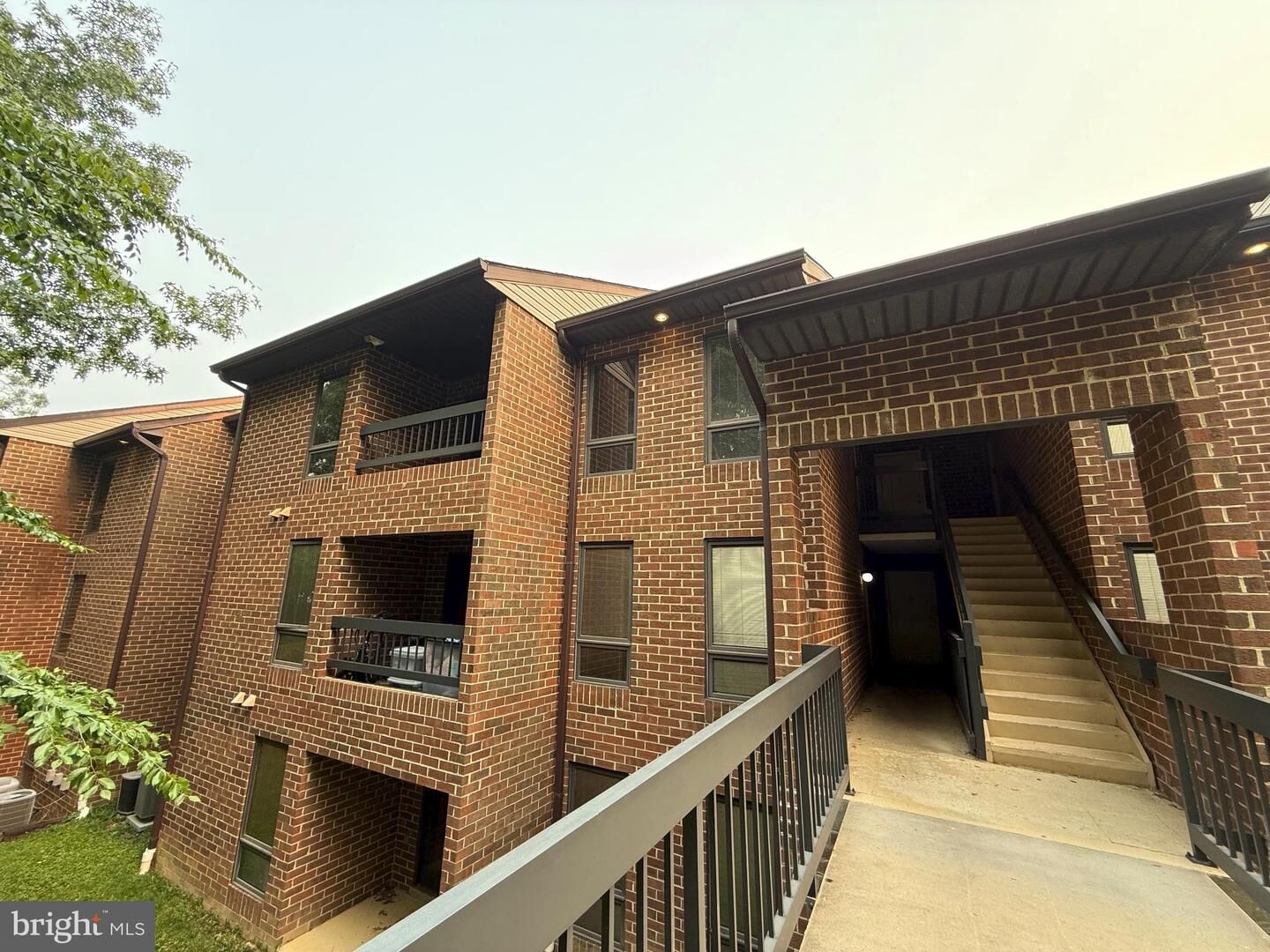 Property Photo:  44790 Locust Ridge Court 9B  MD 20619 